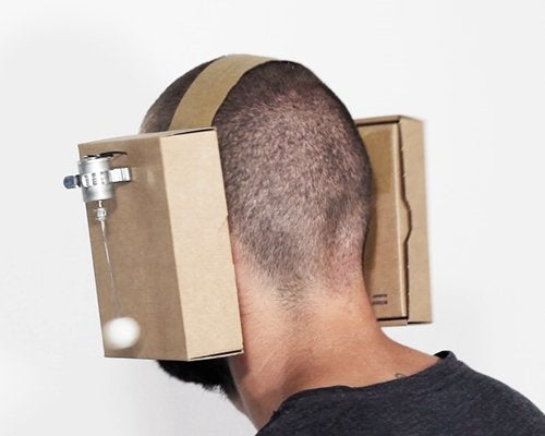 2 prepared dc-motors, cotton balls, cardboard boxes 16.5 x 12 x 5cm