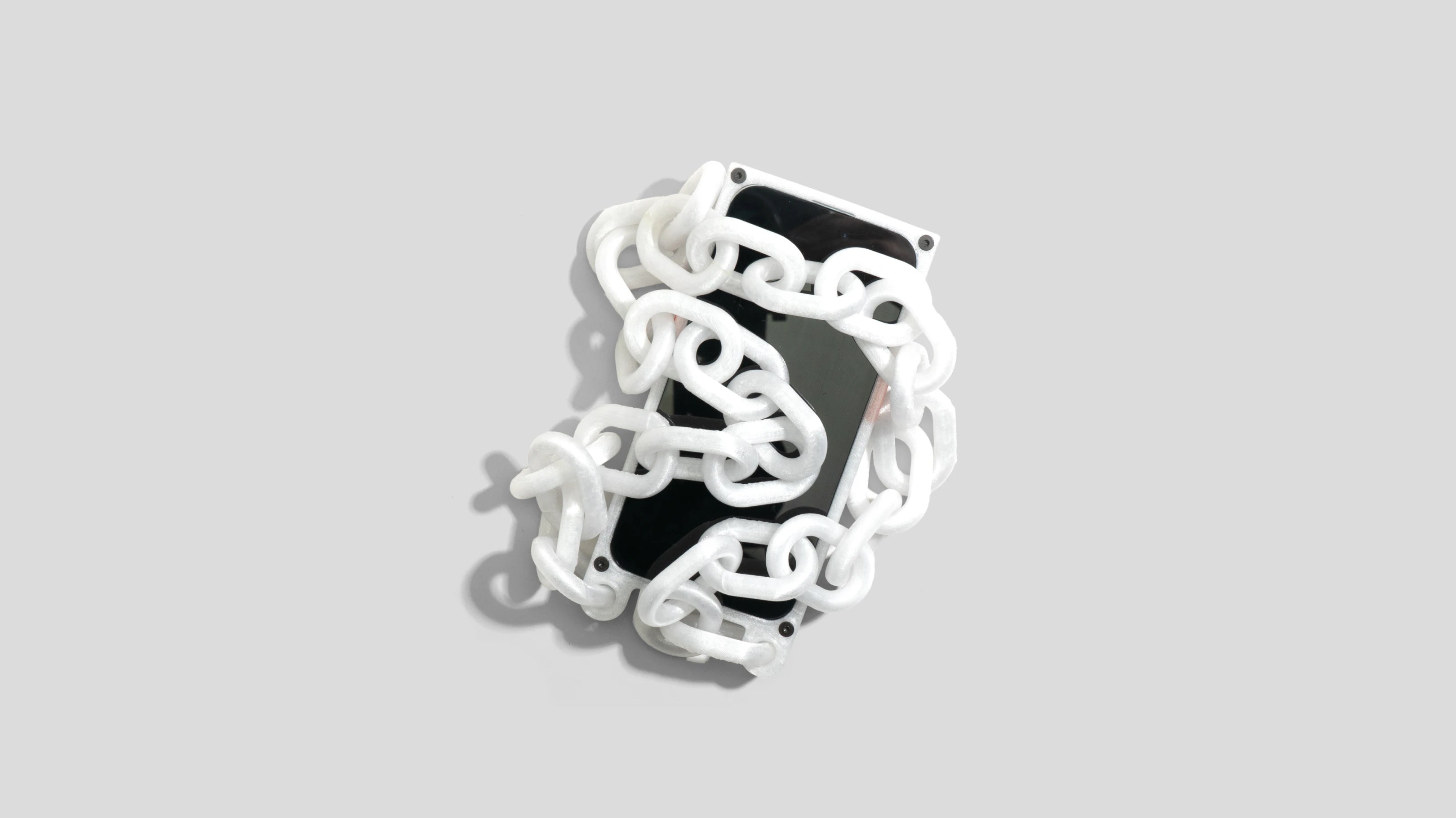 iPhone chain case – CW&T