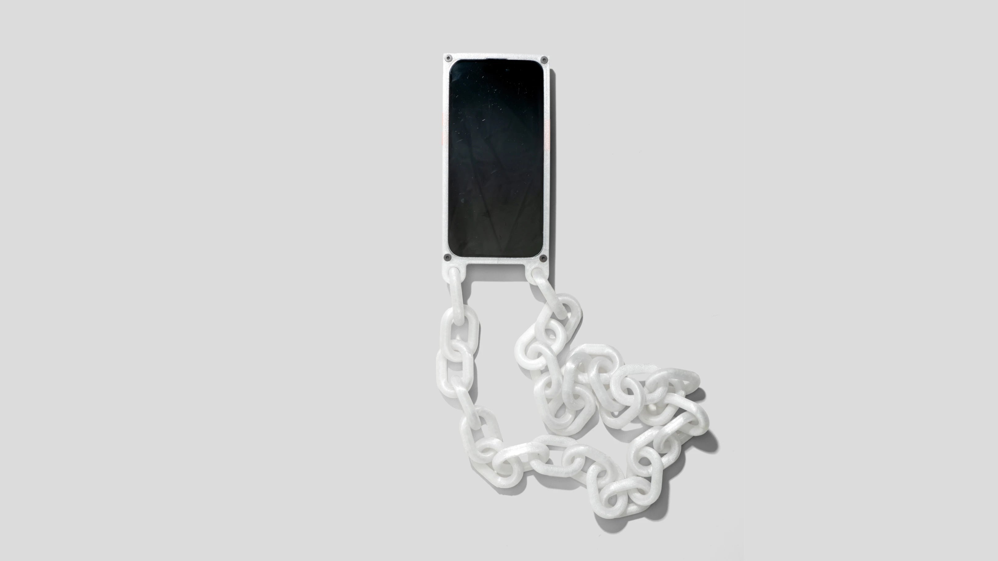 iPhone chain case